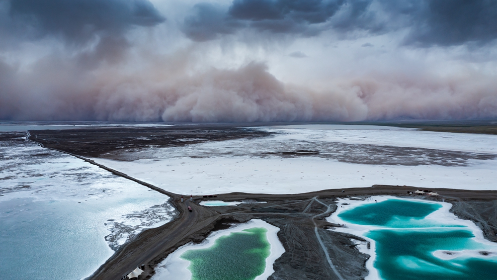 震撼！沙塵暴襲來 大片&ldquo;上映&rdquo;